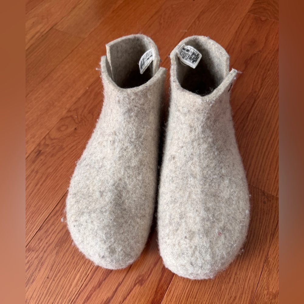 Wildlings indoor wool slippers